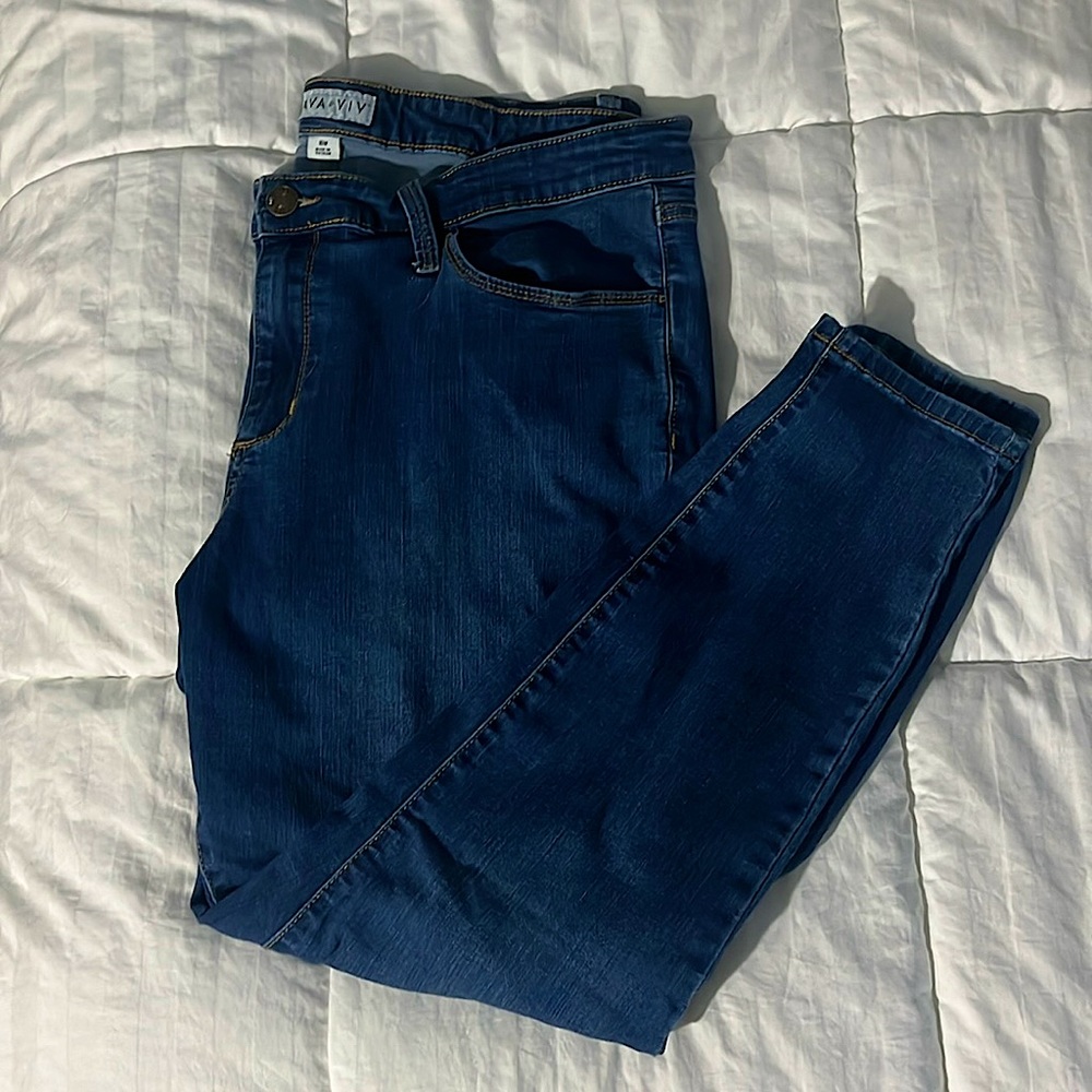 Ava & Viv Mid-Rise Medium Wash Jeans